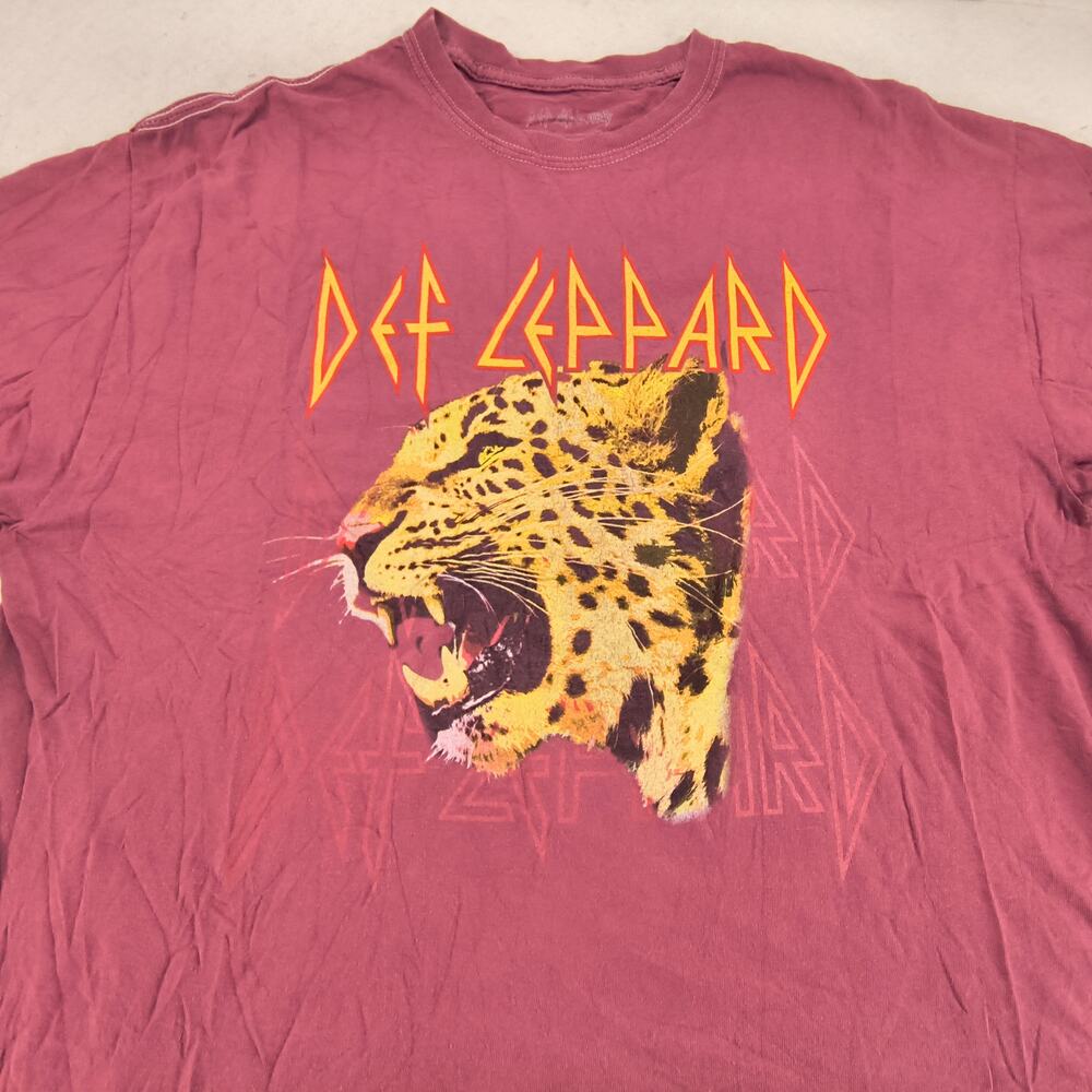Def Leppard Band Graphic Crew Neck T Shirt Adult Mens Size Extra Large XL Pink